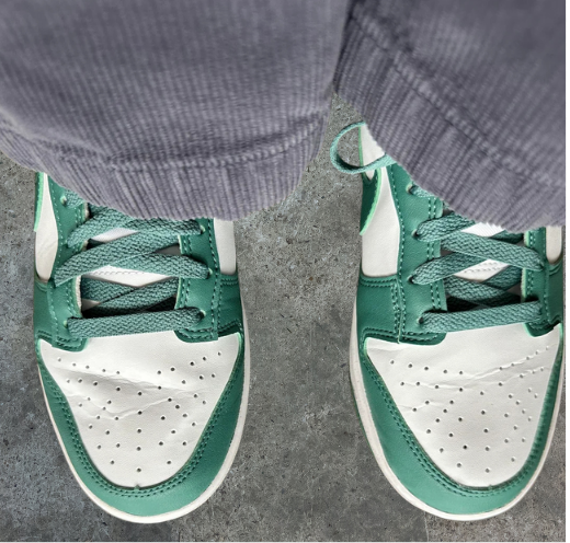 remove creases from sneakers
